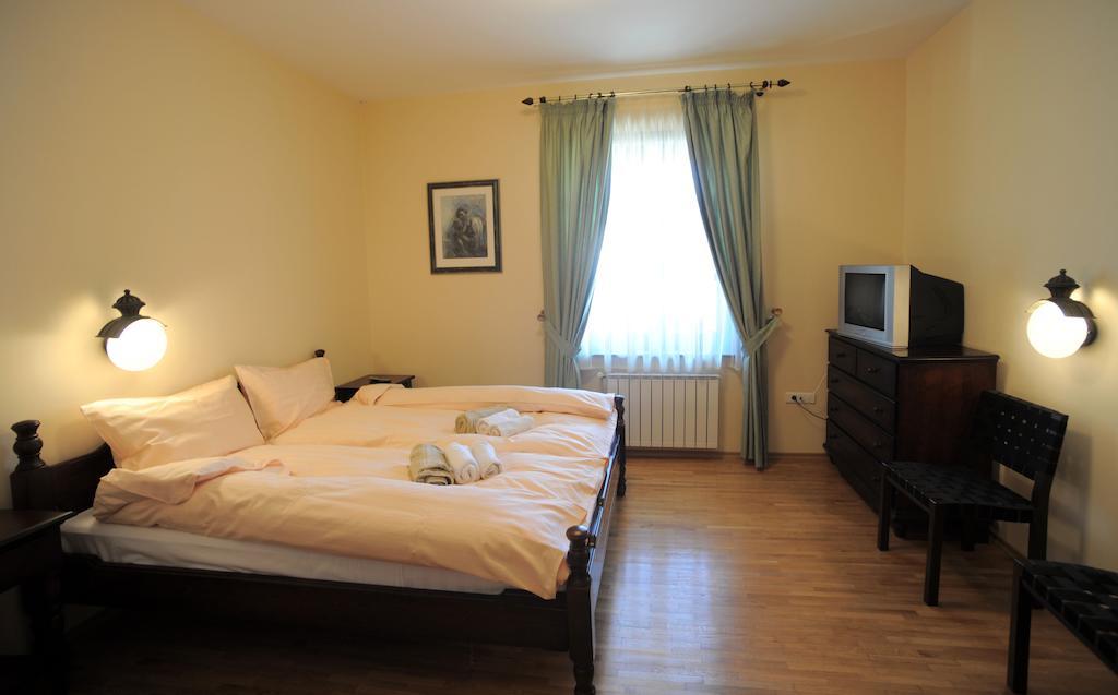 Kalin Hotel Lazaropole Rum bild